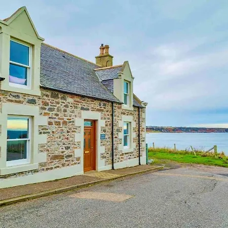 Hill Crest - Cliff Top Cottage With Stunning Views Cullen Exterior photo