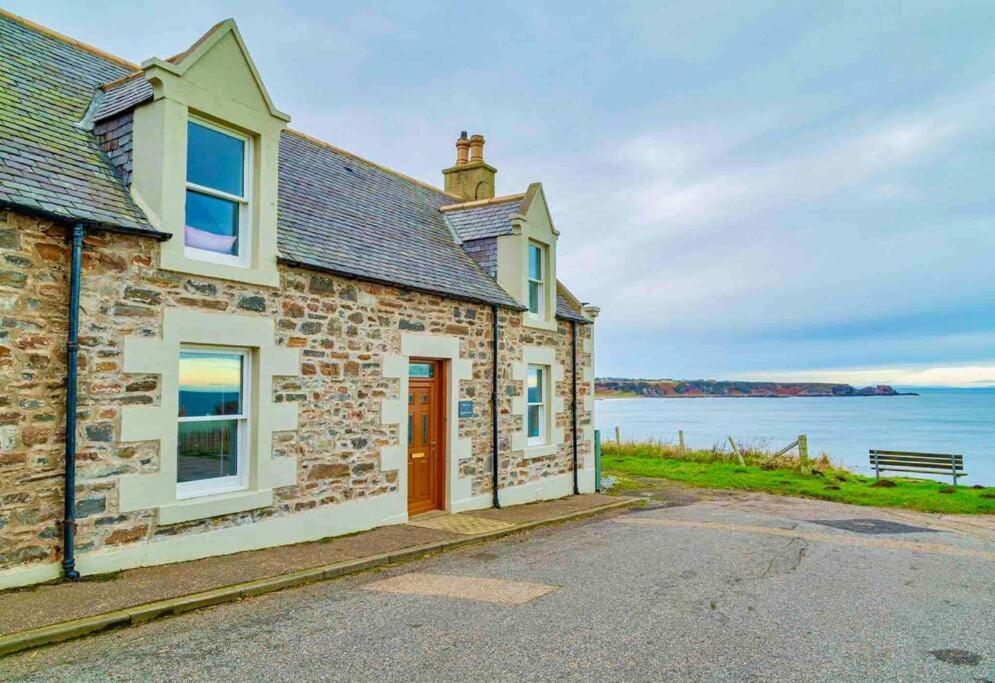 Holiday home Hill Crest - Cliff With Stunning Views Cullen