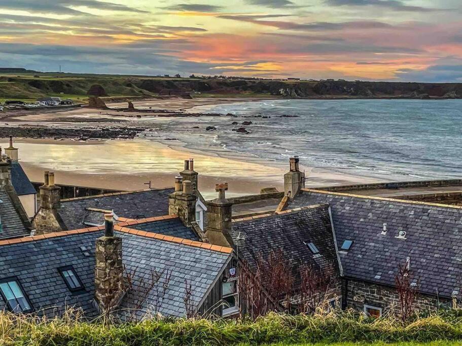 Hill Crest - Cliff With Stunning Views Cullen