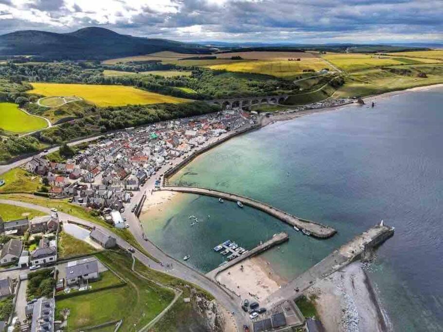 Holiday home Hill Crest - Cliff With Stunning Views Cullen