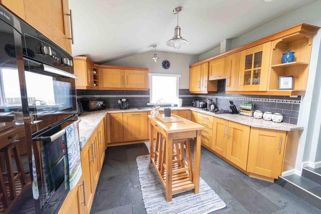 Holiday home Hill Crest - Cliff With Stunning Views Cullen